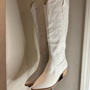 DV Dolce Vita Women's Kindred Cowboy Boots size 9 New
